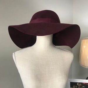 New York & Company Plum Purple Floppy Hat